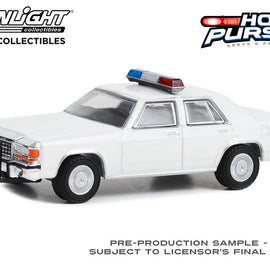 #43007 - 1/64th scale 1980-1991 Ford LTD Crown Victoria (white)  ***HOBBY EXCLUSIVE***  WITH LIGHTBAR AND PUSHBAR