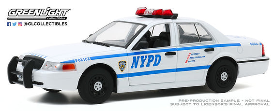 #85513 1/24th scale NYPD 2011 Ford Crown Victoria Police Interceptor
