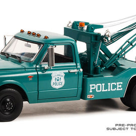 #13652 - 1/18th scale NYPD 1967 Chevrolet C-30 Dually Wrecker