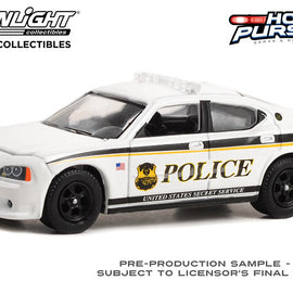 #43015-C - 1/64th scale United States Secret Service Police 2010 Dodge Charger Pursuit