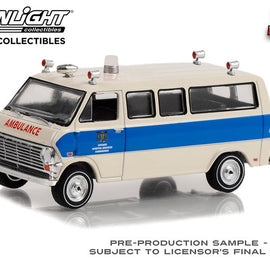 #67040-A - 1/64th scale Ontario, Canada Hospital Services Commission 1969 Ford Econoline Ambulance